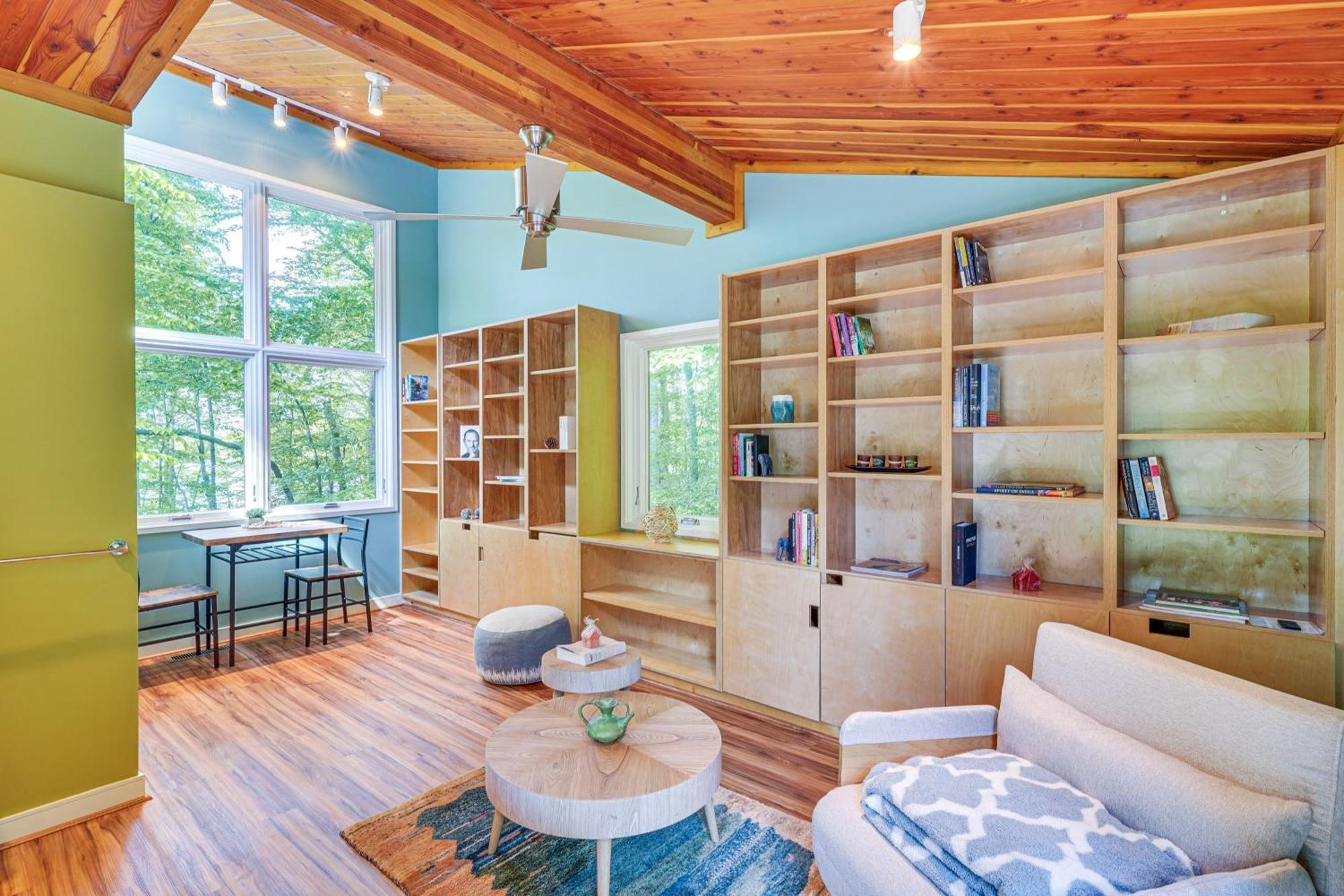 Stunning Lakefront Roxboro Home With Private Dock! エクステリア 写真