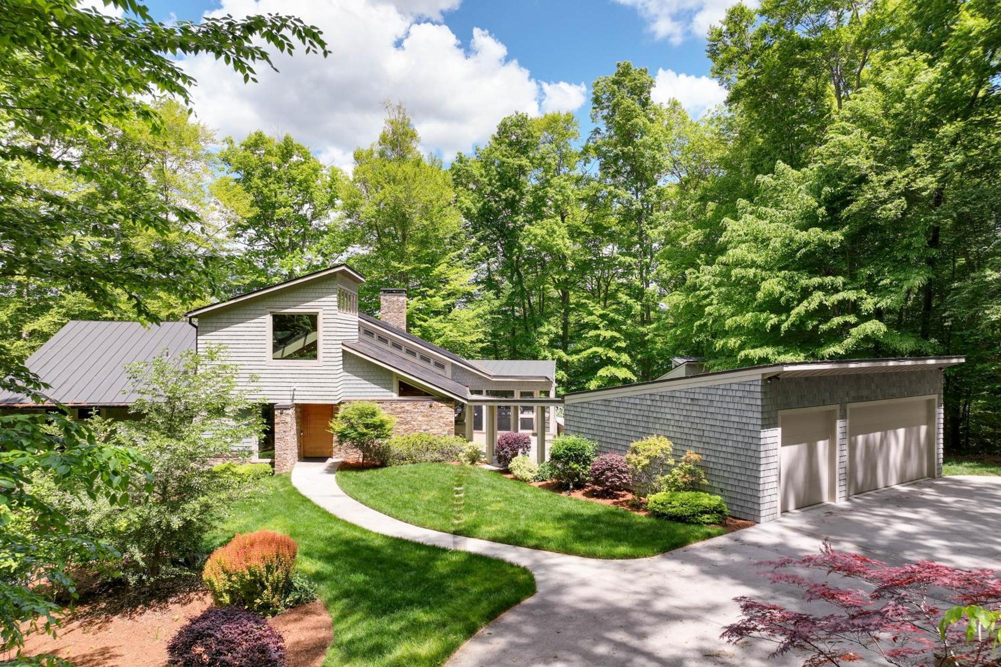 Stunning Lakefront Roxboro Home With Private Dock! エクステリア 写真